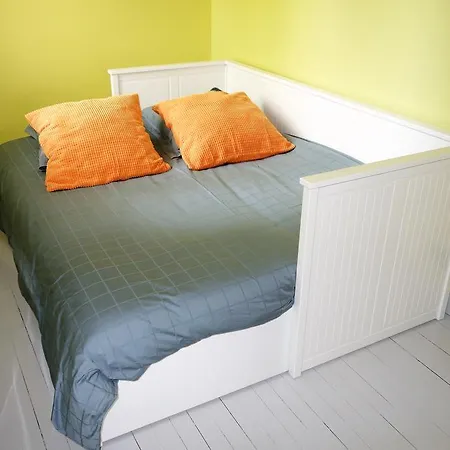 Jeanne D'arc Apartment *